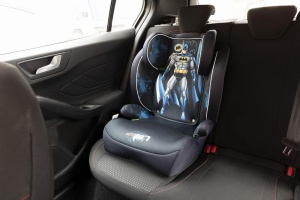 Scaun auto DC Comics Batman cu o inaltime de 100 pana la 150 cm cu grafica a supereroului Batman pe fundal negru si albastru - Img 7