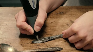 Set de Gravare Dremel 920 cu 3 Varfuri pentru Ceramica, Sticla si Lemn - Img 4