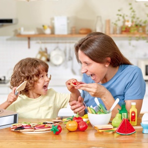 Set de pizza Hape Set de bucatarie cu ambalaj pentru cutie de pizza pentru si mai multa distractie - Img 5