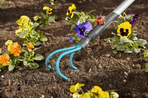 Set de unelte pentru ingrijirea solului Gardena combisystem, 36 cm, cu maner din lemn de 130 cm - Img 2