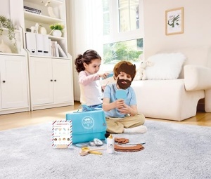 Set Frizerie pentru Copii Hape Accesorii Realiste Dezvoltare Creativitate si Abilitati Sociale - Img 3