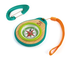 Set Hape Nature Fun Camper cu busola si carabiniera din bambus si bioplastic pentru copii 4 ani