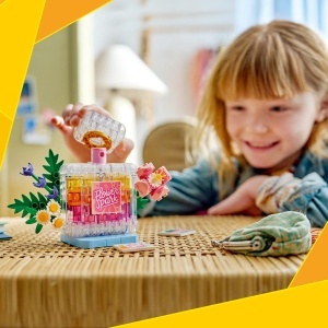 Set LEGO Creator 3-in-1 Parfumiera cu Decoratiuni Florale 31383, 286 piese - Img 2