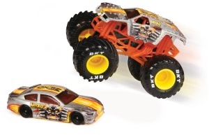 Set Monster Jam - Camion si Rennaut cu Design Detaliat, 164, pentru Stunts - Img 5
