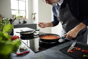 Set tigai Fissler Essential Black 24 cm 28 cm Aluminiu Antiaderente Inductie - Img 3