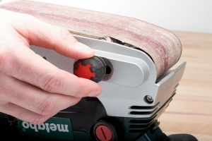 Slefuitor cu banda Metabo BAE 75, 1010W, cu sac de praf si suport - Img 9