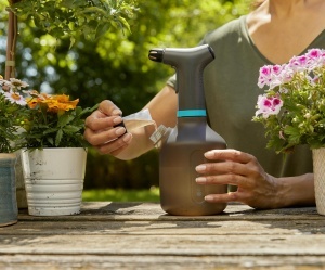 Spray de gradina Gardena EasyPump 1 l, cu functie 360, duza din bronz, design transparent - Img 6