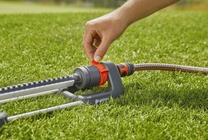 Sprinkler de gradina Gardena Viereckregner Aqua L, pentru suprafete de 120-280 m, raza 8-16 m - Img 4