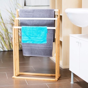 Suport pentru prosoape Relaxdays din bambus, 3 brate, alb, 82 x 54 x 24 cm - Img 2
