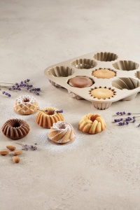 Tava de copt Tescoma pentru 9 Mini-Cupcake-uri, Antiaderenta, Din aliaj metalic - Img 2