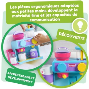 Tomy Toomie's Bath Barista - Jucarie de baie pentru bebelusi montata pe perete ca cafenea si bucatarie de joaca cu baie cu spuma pentru copii mici - Set de bucatarie: 3 cani, 1 ulcior, 1 shaker - de la 18 luni pentru fete si baieti - Img 6