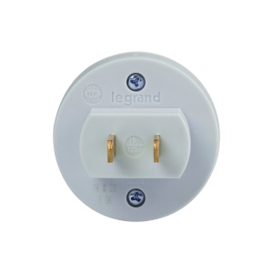 Adaptor de calatorie Legrand 050386E, Europeana la americana, culoare alba - Img 3