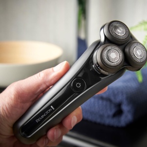 Aparat de ras electric pentru barbati Remington [Sistem de taiere hibrid SynX: aparat de ras cu rotatie si folie, aparat de ras umed si uscat, 360 deg PivotBall] X5 (inclusiv aparat de tuns detalii) Aparat de ras rotativ XR1755 - Img 6