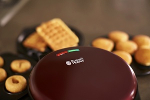 Aparat multifunctional Russell Hobbs Fiesta, 900W, Waffle, Cupcake, Donut, Rosu - Img 7
