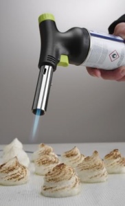 Arzator HENDI Creme Brulee Flicker-Free, pentru cartuse de gaz HENDI 199039, cu accente verzi si maner ergonomic, arzator flamb, butan, arzator cu gaz, arzator de bucatarie, 185x65x(H)100mm, negru - Img 3