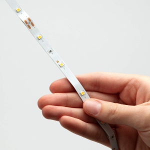 Banda LED Briloner 3m cu telecomanda, lumina calda, autoadeziva - Img 5
