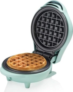 Bestron Mini aparat de vafe pentru vafe clasice, aparat mic de vafe cu acoperire antiaderenta, pentru petreceri de ziua copiilor, sarbatori de familie, Paste sau Craciun, design retro, 550 wati, culoare: Mint unico - Img 2