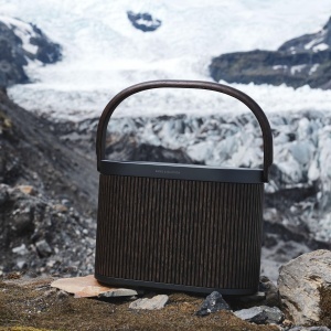Boxa portabila Bang Olufsen Beosound A5 - Sunet 360, Lemn Stejar Inchis - Img 12