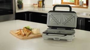 Breville DuraCeramic Sandwich Maker cu farfurii adanci | Prajitor de paine sandwich pentru 2 felii cu temperatura variabila [VST070X], alb - Img 6