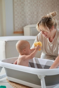 Cada pentru bebelusi Rotho Babydesign Faltabila 820x485x220mm Gri - Img 5