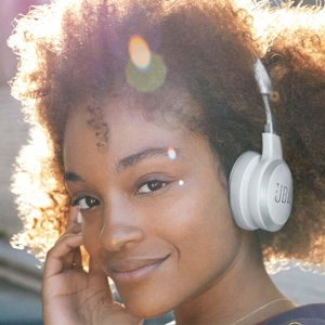 Casti Bluetooth On-Ear Wireless JBL Live 460 NC - Alb - Cu Anulare a Zgomotului si Asistent Vocal - Pentru pana la 50 de ore de placere a muzicii - Img 6