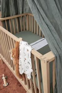 Cearsaf Meyco Baby Uni pentru patut (cearsaf de pat cu jerse moale, fabricat din 100% bumbac, potrivire perfecta datorita elasticului de jur imprejur, respirabil, dimensiuni: 60 x 120cm), verde padure - Img 4