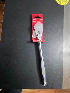 Cheie cu clic Milwaukee 12 model 4932471865, accesoriu robust si versatil - Img 1