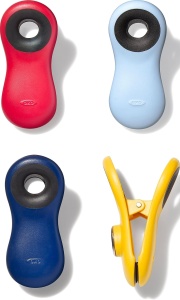 Clipsuri Multifunctionale OXO Good Grips, 4 Bucati, Diverse Culori