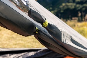 Cort Coleman Darwin 3 Plus pentru 3 persoane, impermeabil 3000 mm, cu structura din fibra de sticla - Img 12