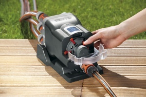 Distribuitor de apa automat Gardena 1197, 6 iesiri, utilizare flexibila, montare pe perete - Img 3