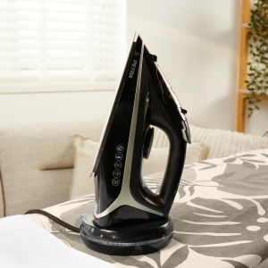 Fier de calcat cu abur fara fir Petra PF0987VDEEU7 2in1 - Fier de calcat fara cablu talpa ceramica fier de calcat de mana de 2600 W cu jet de abur de  - Img 7