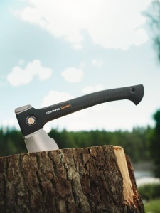 Fiskars Ultra Universalaxt U14 Topor Compact 355 cm ToughCoat Negru - Img 5