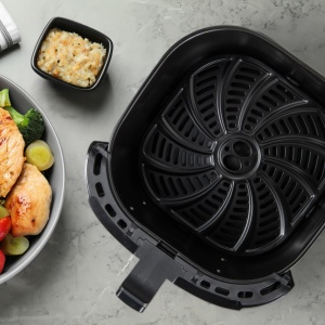 Friteuza cu aer cald BERGNER COPPERLY 6.9L 1800W cu 8 programe - Img 3