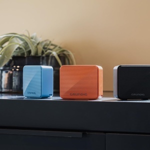 GRUNDIG Solo+ Negru - Difuzor Bluetooth, cutie de sunet, putere de 3,5 W RMS, raza de actiune de 30 de metri, mai mult de 20 de ore de redare, Bluetooth 5.3, carcasa rezistenta la stropire (IPX5), negru - Img 4