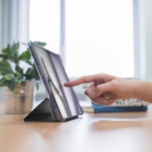 Husa Tableta Hama pentru iPad Air 1110.9, Neagra, Slim, Transparenta - Img 12