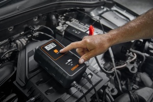 Incarcator auto OSRAM BATTERYcharge 908, 8A, pentru 12V si 24V - Img 3