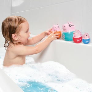Jucarie de baie Toomies Peppa Pig - Set 4 figurine, usor de curatat, pentru copii de la 18 luni - Img 2