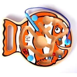 Jucarie din lemn Hape E1700 Dicker Fisch pentru copii 24 luni magnetica - Img 3