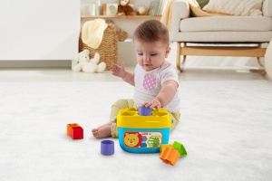 Jucarie educativa Fisher-Price FFC84, Sortier cu 10 cuburi colorate, Abilitati motorii, de la 6 luni - Img 2