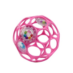 Jucarie interactiva Bright Starts Oball Rattle Pink design flexibil si usor de prins pentru copii de toate varstele