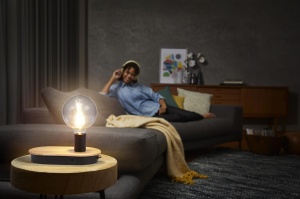 Lampa de masa LEDVANCE DECOR Wood, E27, USB, negru, lemn FSC, IP20 - Img 4