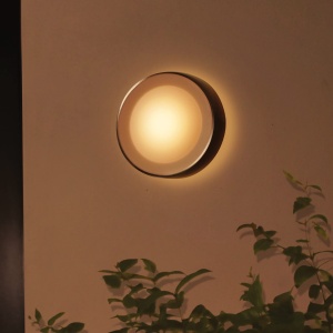 Lampa de Perete Philips Hue Daylo, 950lm, Dimabila, Argintie, 16 Milioane Culori - Img 2