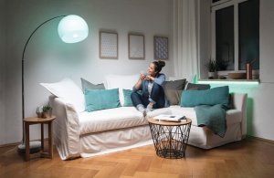 Lampa LED Osram STAR RGBW E27, 9.7W, control prin telecomanda, culoare RGB - Img 2
