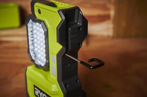 Lampa LED portabila RYOBI RMTL18-0, 1500 Lumen, cu cap rotativ si USB - Img 3