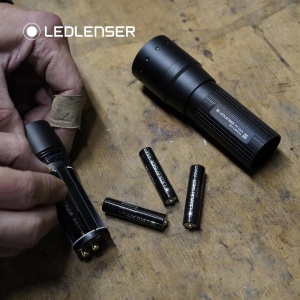 Lanterna LED Ledlenser P7 Core, 450 lm, 300m, 4 baterii AAA - Img 5