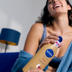 Lotiune Corporala NIVEA Vital, 250 ml, cu Granatapfel si Macadamia, 72h hidratare - Img 7