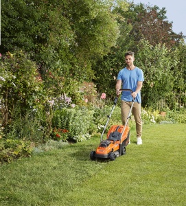 Masina de tuns iarba BLACKDECKER BCMW3318N, 2x18V, 33 cm, pentru suprafete pana la 250 m - Img 3