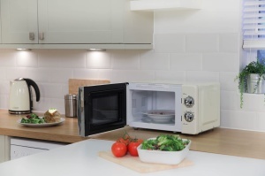 Microunde Russell Hobbs RHMM701C 700W 17L Crem Functie de Dezghetare - Img 6
