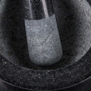 Moara de piatra Relaxdays cu pistil, granit, 750 ml, gri - Img 7