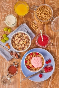 Muesli Crocant Dr. Oetker Vitalis cu Cranberries si Mere, 6 x 500g - Img 4